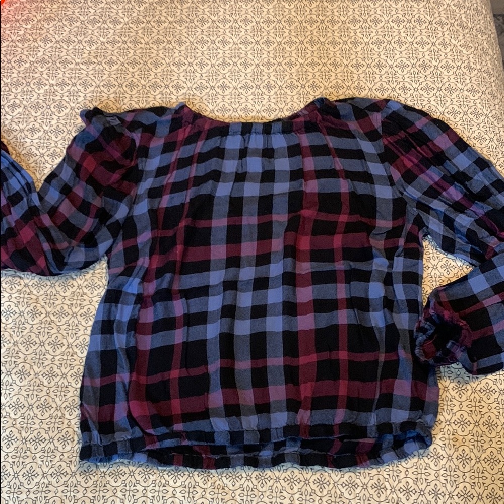 Cloth & Stone Blue and Red Long Sleeve Blouse